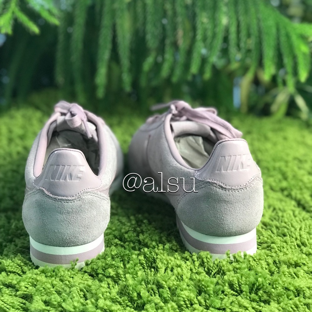 NWT NikeID Cortez PRM Suede Rose Dust WMNS - Picture 6 of 8